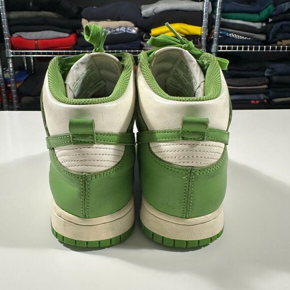 Nike DD1869-300 Dunk High Chlorophyll Sail Women's Size US 8 - Picture 3 of 10